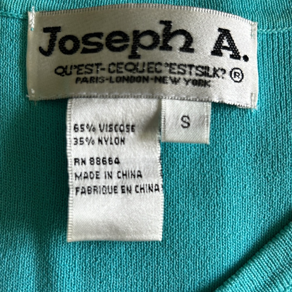 Ladies Top - Picture 4 of 4